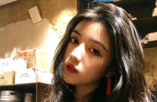 女孩让你追她的8个暗示，仔细观察总能发现端倪-恋爱撩妹网-聊天话术|脱单方法|约会技巧|哄女生|牵手探探微信聊天案例|
