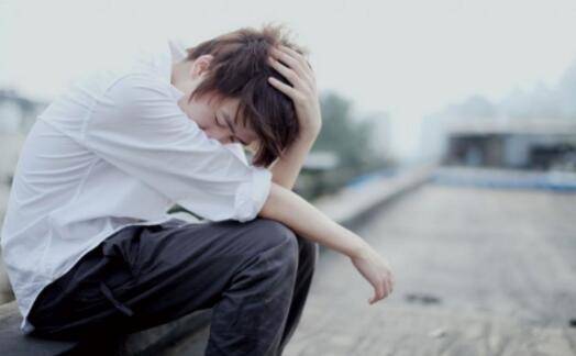 女朋友缺乏安全感怎么办？怎么增加安全感？