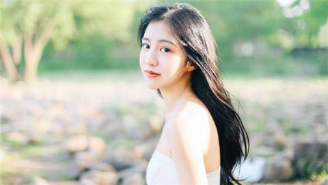 如何才能获得女生的好感，成功追到她？