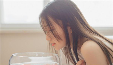 女生不回信息还要发吗？不妨试试这几个方法