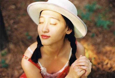 和陌生女生聊天就紧张，该怎么办？