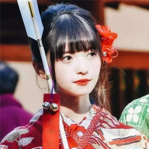 日本四千年一遇的美少女，18厘米的脸，美到让人想 “舔屏”（内附多图）