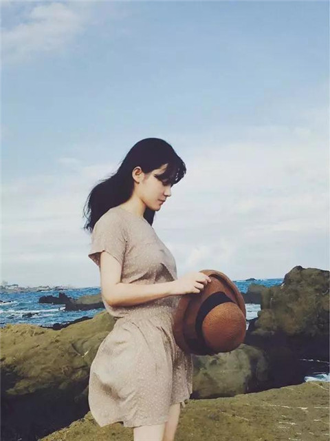 和刚认识的女生聊天避免一问一答，一招冷读搞定