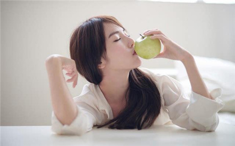 有了这些和女生聊天的神回复，从此告别冷场-恋爱撩妹网-聊天话术|脱单方法|约会技巧|哄女生|牵手探探微信聊天案例|