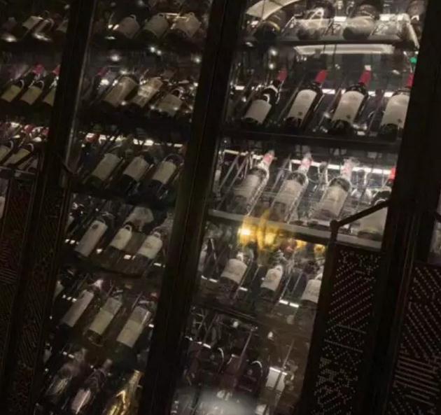 闺蜜满分日记（上）：眼看又搬来一箱酒，谁才是最终的猎物？