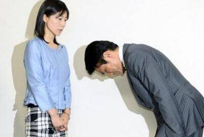 和女生道歉最管用的话，如何让她原谅你-恋爱撩妹网-聊天话术|脱单方法|约会技巧|哄女生|牵手探探微信聊天案例|