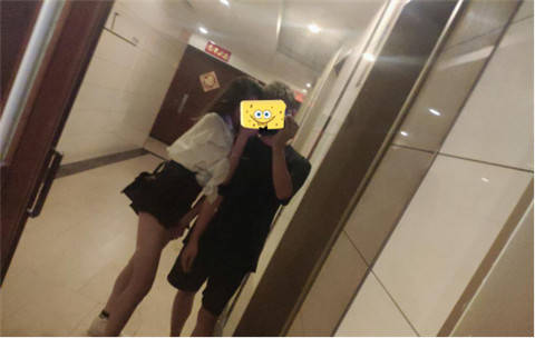 啊，你那是馋她身子？