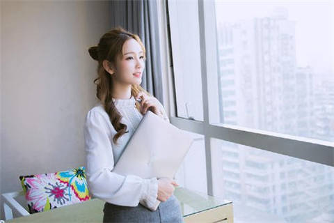 喜欢上比自己大的女生，该怎么办？-恋爱撩妹网-聊天话术|脱单方法|约会技巧|哄女生|牵手探探微信聊天案例|