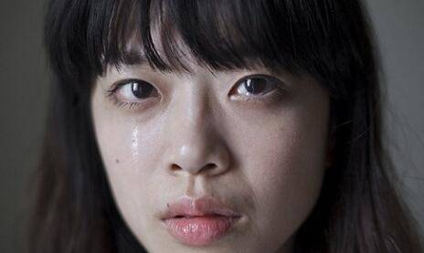 安慰哭泣女生的暖心话该怎么说？