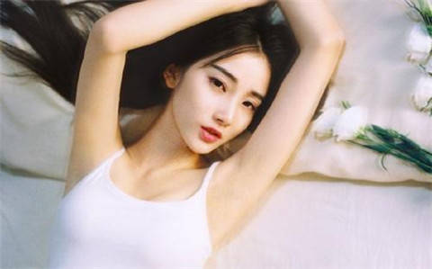怎么和刚认识的女生微信聊天，才能建立更深的联系？