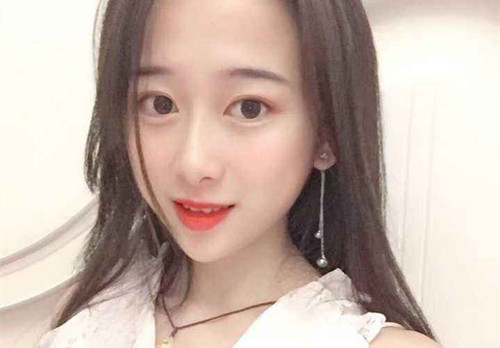 和女朋友聊天无聊了怎么办？如何聊天找话题