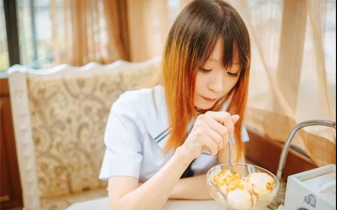 和女生聊天突然不回复我，是什么原因？
