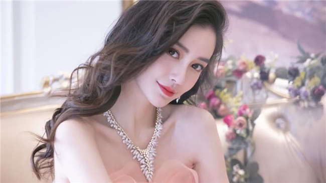 朋友圈发得好，女神跑不了-恋爱撩妹网-聊天话术|脱单方法|约会技巧|哄女生|牵手探探微信聊天案例|