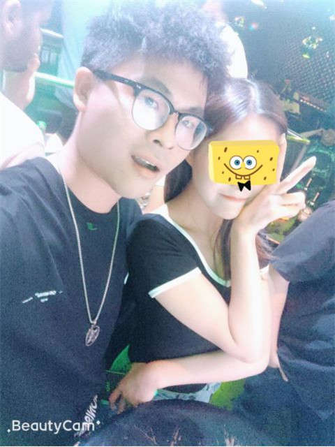 啊，你那是馋她身子？