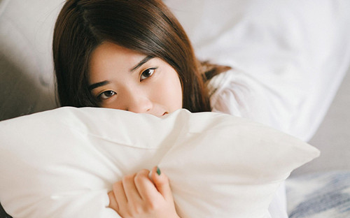 和女生聊天如何避免答式对话？