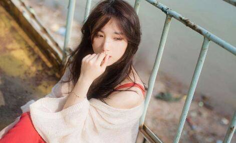怎么和喜欢的人聊天找话题？四步成功和女生聊到嗨