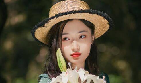 给女生表白被拒绝后怎么聊天还有机会？
