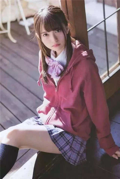 日本四千年一遇的美少女，18厘米的脸，美到让人想 “舔屏”（内附多图）
