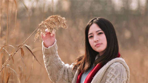 女生对我说开心就好，该怎么回复？