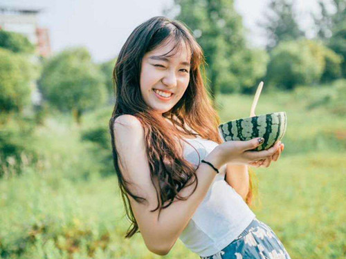 掌握这些聊天技巧，下次和女生聊天再也不会聊天死了