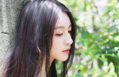 第一次约会送什么礼物好？礼物过重可能是负担