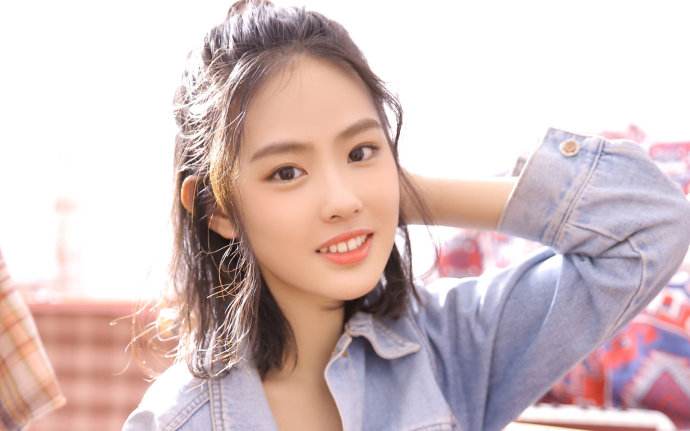 女生不主动联系但回复，是什么原因