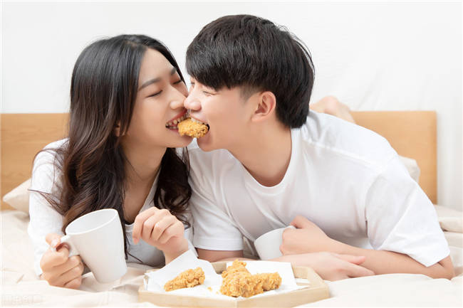 女生对你有好感的信号，有这些信号的女生很好追-追女生恋爱文章收集网站