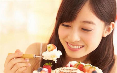 为什么对女生越好她越冷淡？追女生一定要明白这点