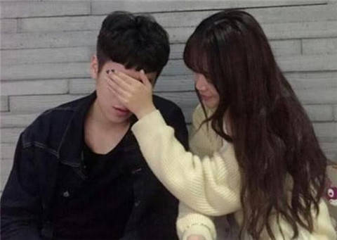网恋奔现怎么避免见光死？聊什么才不尴尬？