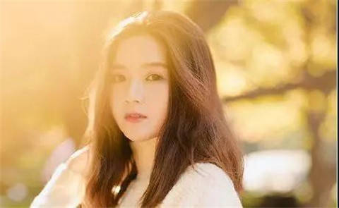 高冷的女生不好追？3个让她变得主动技巧送给你