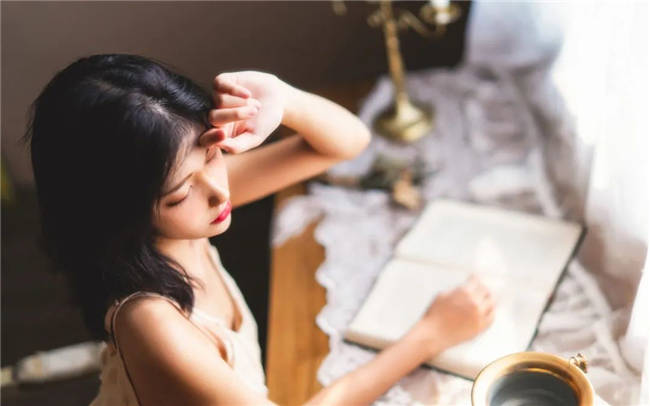 追女生泡妹防坑手册，远离红包婊与仙人跳。-恋爱撩妹网-聊天话术|脱单方法|约会技巧|哄女生|牵手探探微信聊天案例|