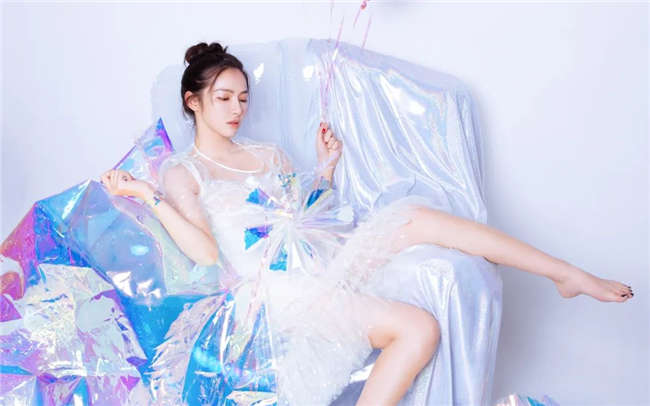 跟女生聊得好好的，为什么突然不理你了？-恋爱撩妹网-聊天话术|脱单方法|约会技巧|哄女生|牵手探探微信聊天案例|