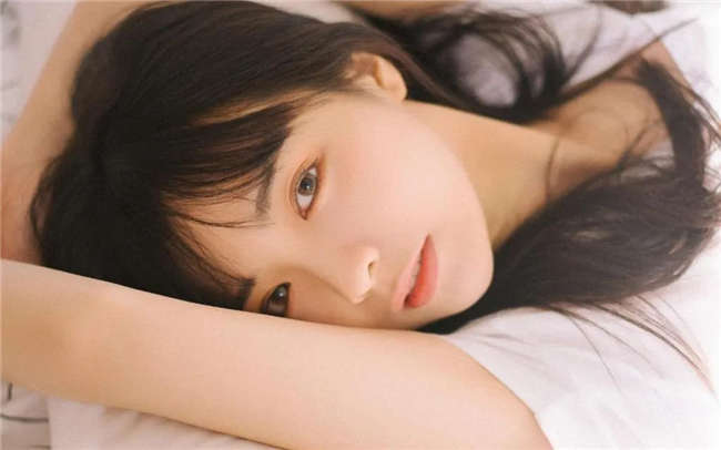 想让女生主动爱上你？先学会「爱自己」-恋爱撩妹网-聊天话术|脱单方法|约会技巧|哄女生|牵手探探微信聊天案例|