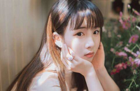 女朋友吃醋了怎么哄？四种方式让她破涕为笑