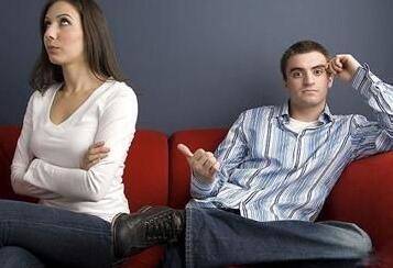 女朋友脾气不好经常生气怎么办？不能惯-恋爱撩妹网-聊天话术|脱单方法|约会技巧|哄女生|牵手探探微信聊天案例|