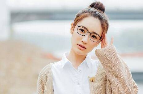 怎么追一个不喜欢自己的女生？让她慢慢接受你-恋爱撩妹网-聊天话术|脱单方法|约会技巧|哄女生|牵手探探微信聊天案例|