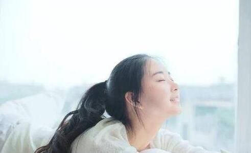 慢热型女孩爱你的表现，领悟到意思才不会错过她