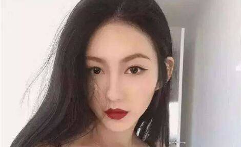 女孩说没事该回什么？正确安抚她的情绪