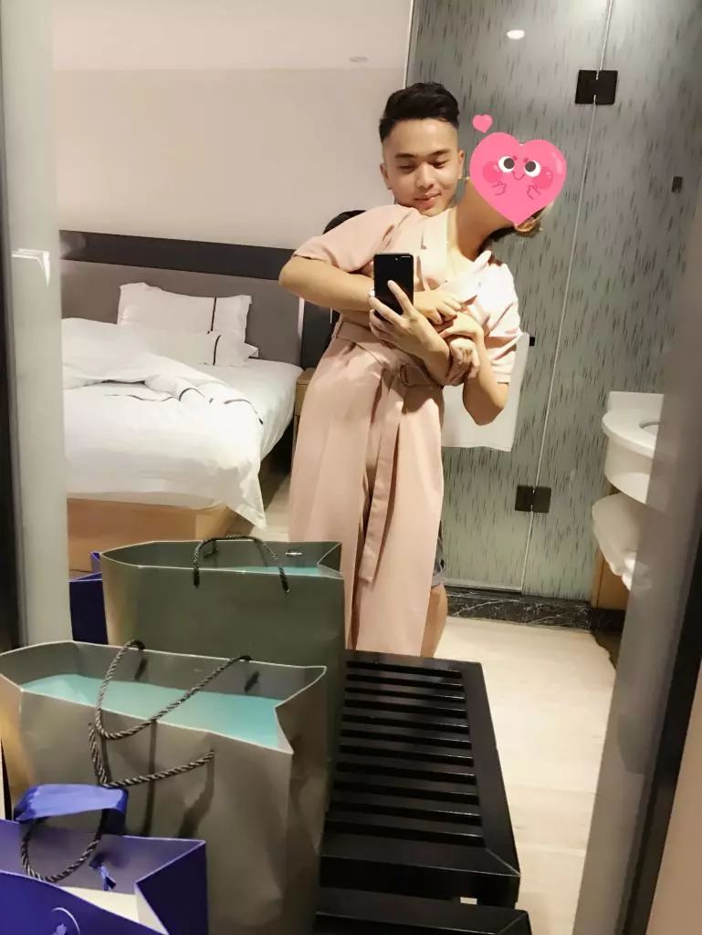 把妹泡妞约会案例-我把“罪恶之手”伸进清纯校花的胸怀 把妹泡妞约会案例-我把“罪恶之手”伸进清纯校花的胸怀