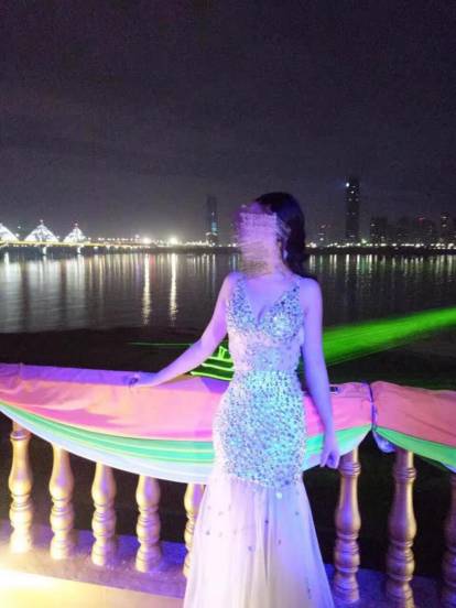 追女生聊天案例-爆乳长腿妹爱上屌丝天王 追女生聊天案例-爆乳长腿妹爱上屌丝天王