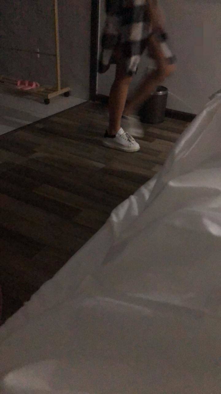 追女生约会实战聊天案例-女生说这句话，代表她愿意跟你去酒店