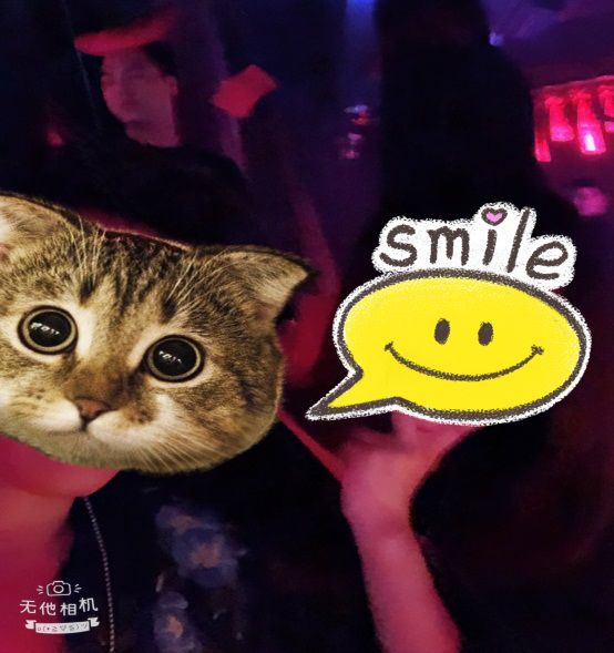 夜店泡妞约会案例-惊悚！在夜店玩的正嗨，她的姐姐姐夫突然来了！